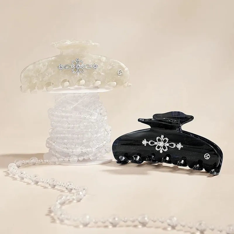 New Era Tia Crystal XL Hair Claw