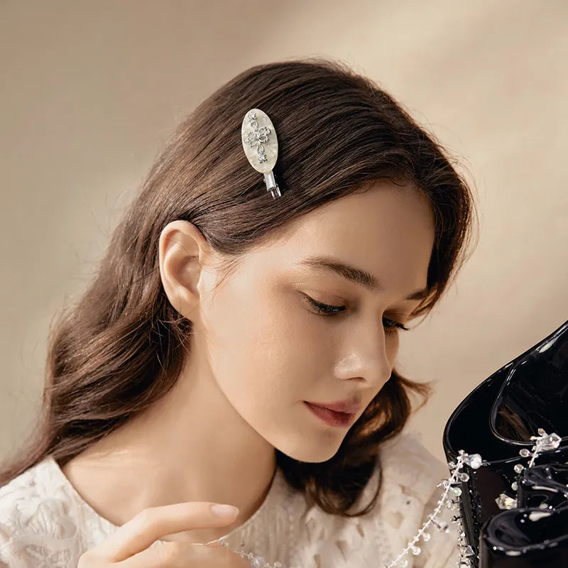 New Era Tia Crystal Pelican Clip