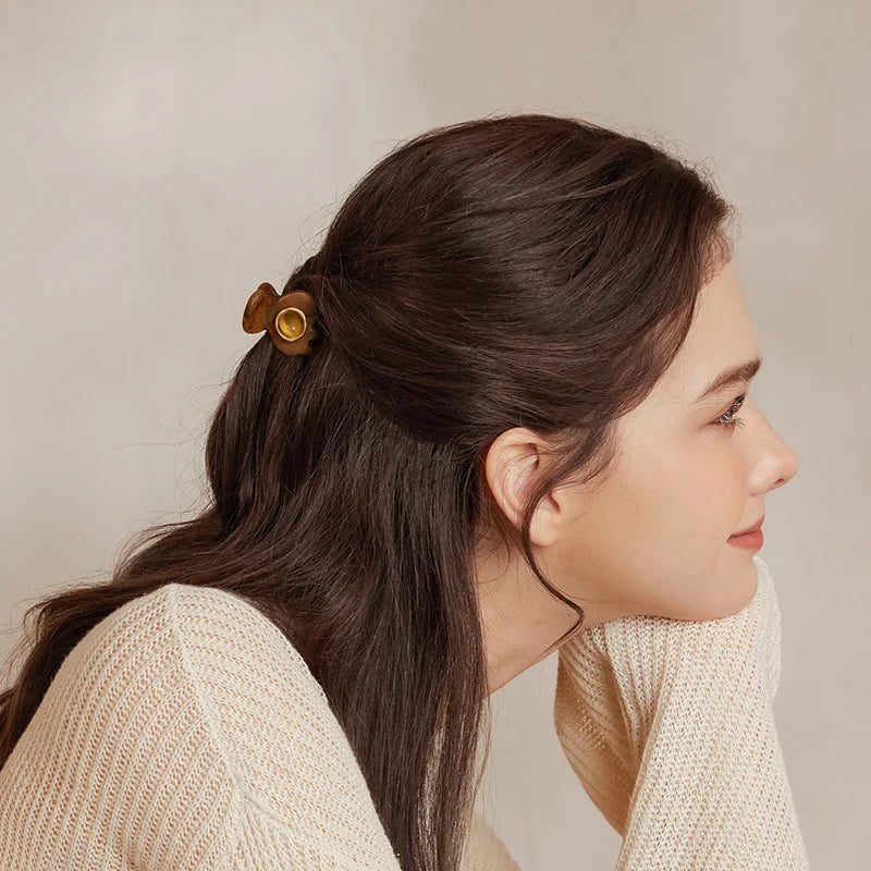 Isla Amber Glow Mini Hair Claw